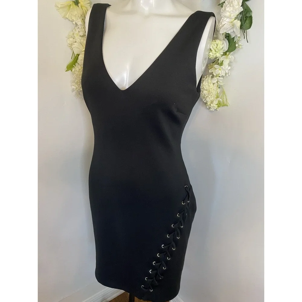 Guess Bodycon Knit‎ Dress Black Gold Braided Detail Sexy Clubwear Size 10 NWOT - Picture 3 of 16